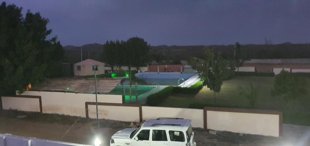 Krishna Farm & Forest Villa Bhuj Eksteriør billede