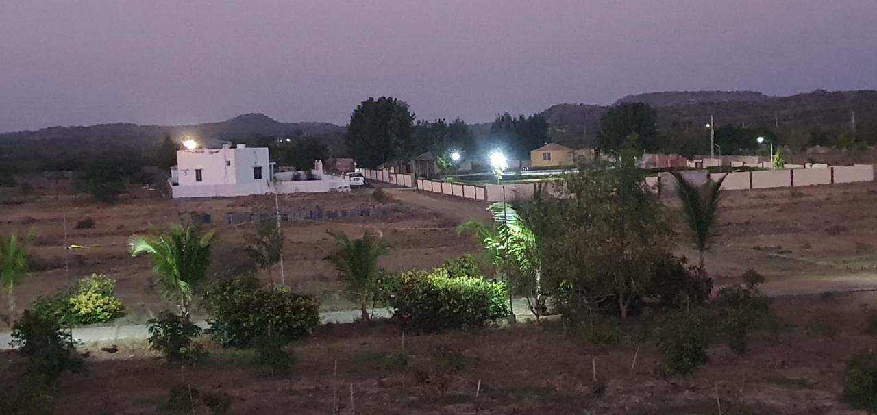 Krishna Farm & Forest Villa Bhuj Eksteriør billede