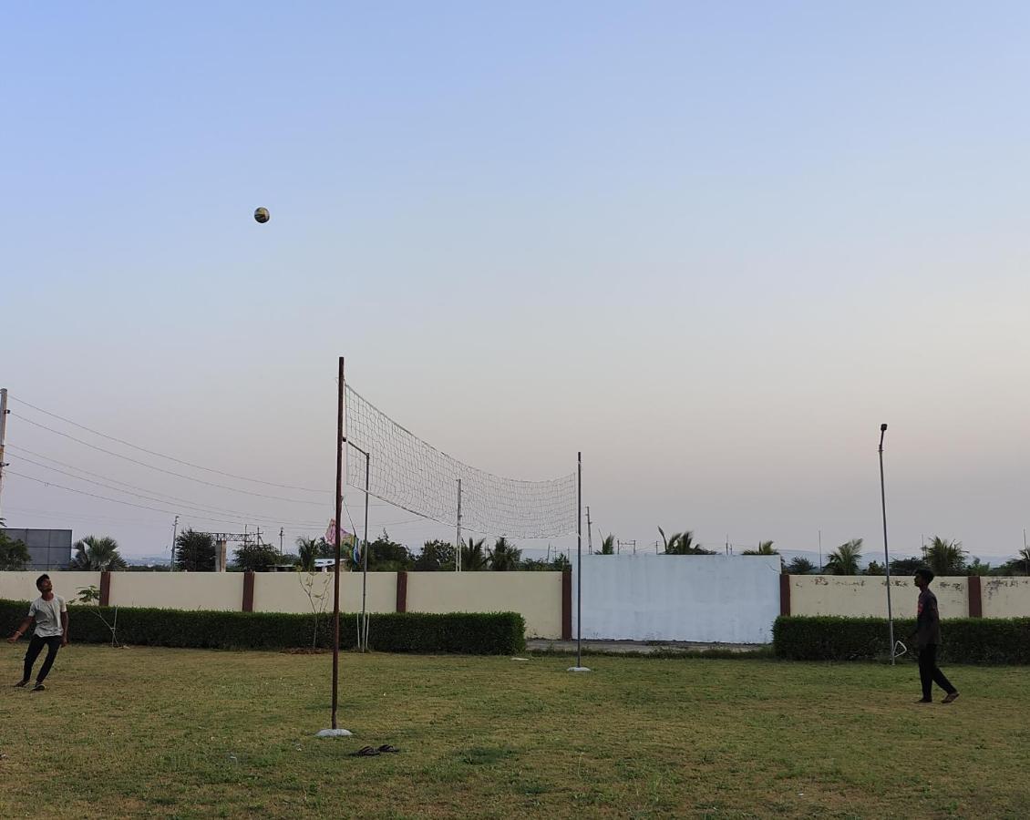 Krishna Farm & Forest Villa Bhuj Eksteriør billede