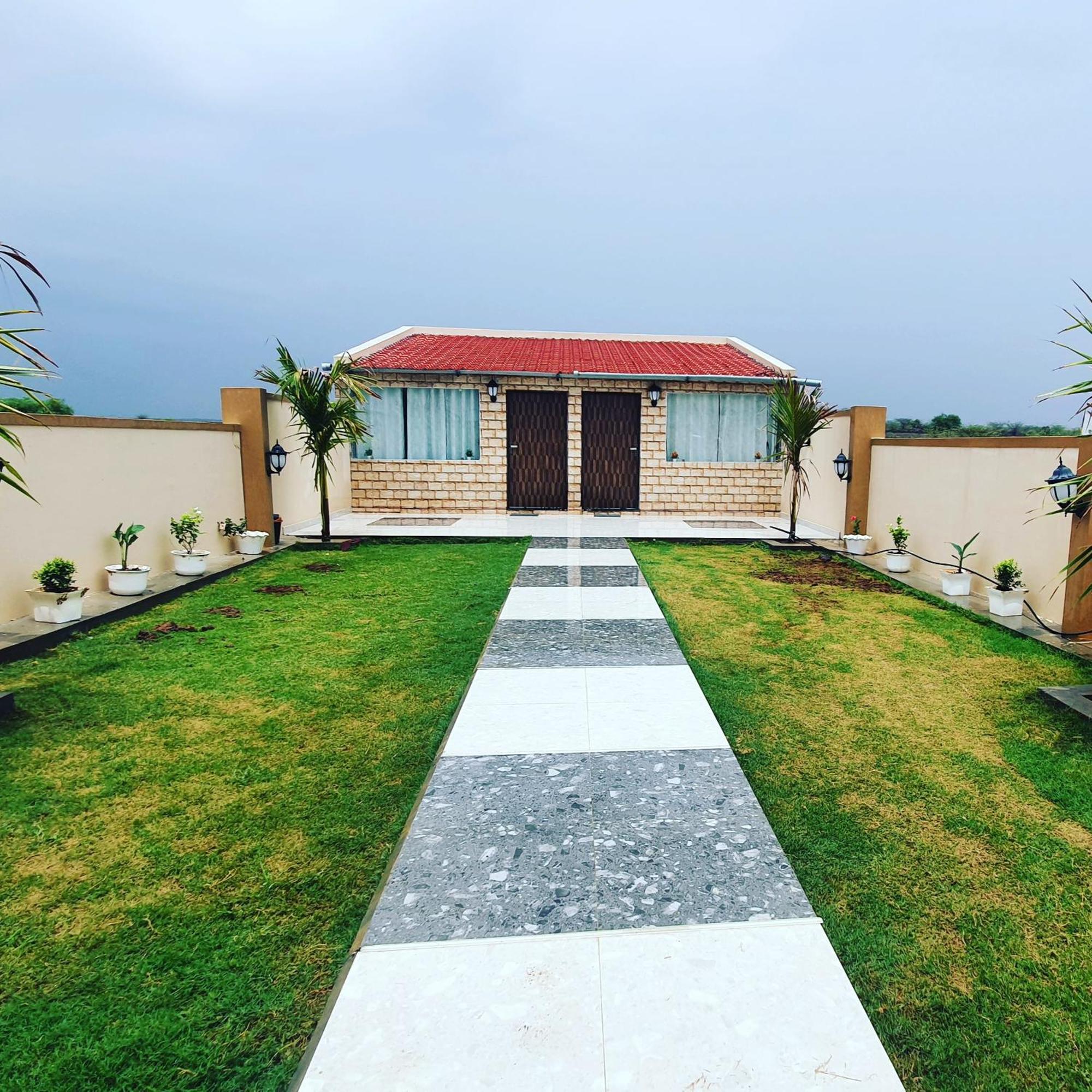 Krishna Farm & Forest Villa Bhuj Værelse billede